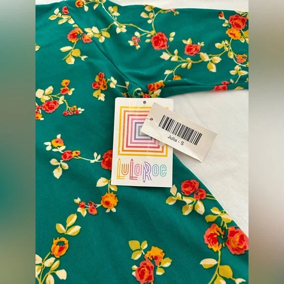 Lula Roe Floral Green Women's Bodycon dress NWT - Picture 2 of 4